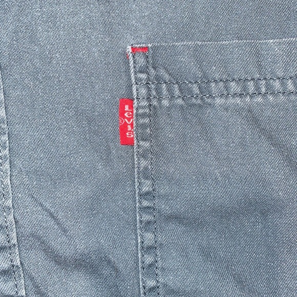 Vintage Levi’s Green button down - Picture 3 of 6